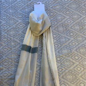 NWT Lauren Conrad Scarf